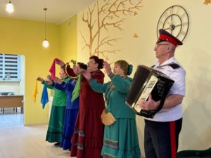 В гостях ансамбль казачьей песни «Родник»